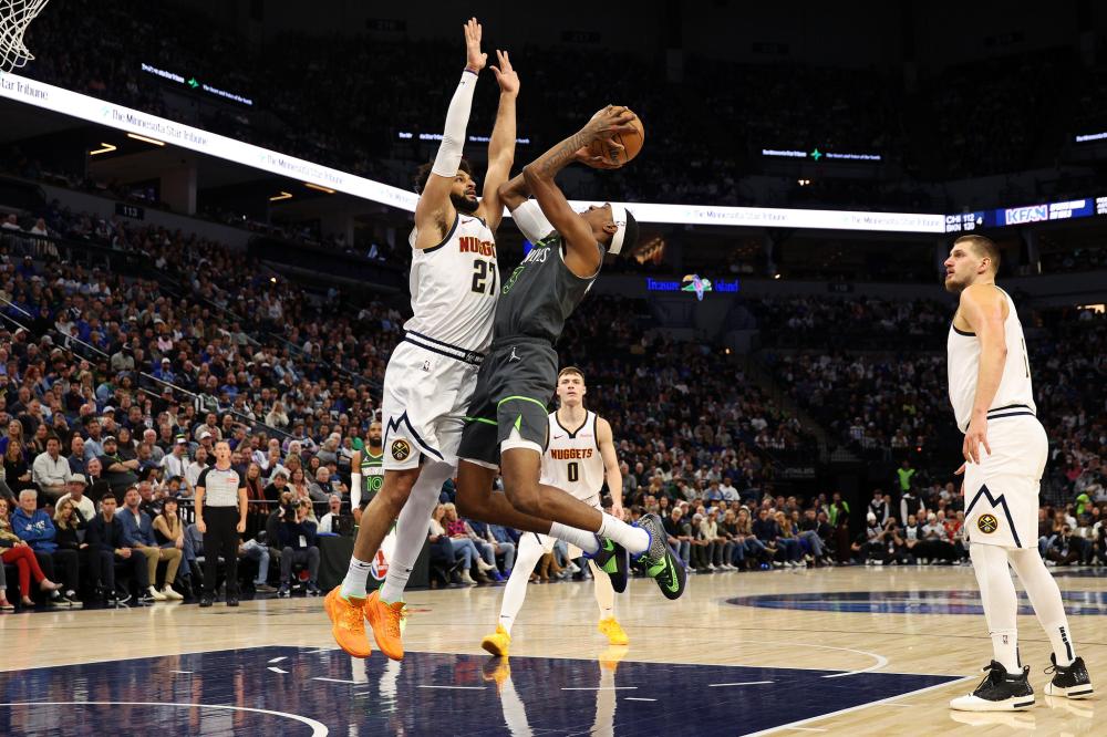 红军签下伊 红军签下伊