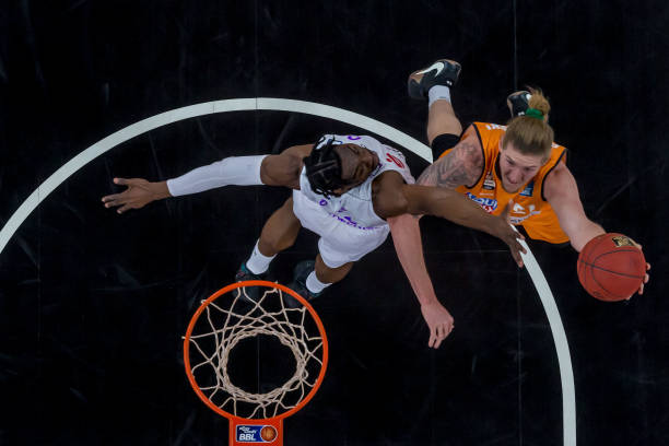 欧协联在竞 欧协联在竞