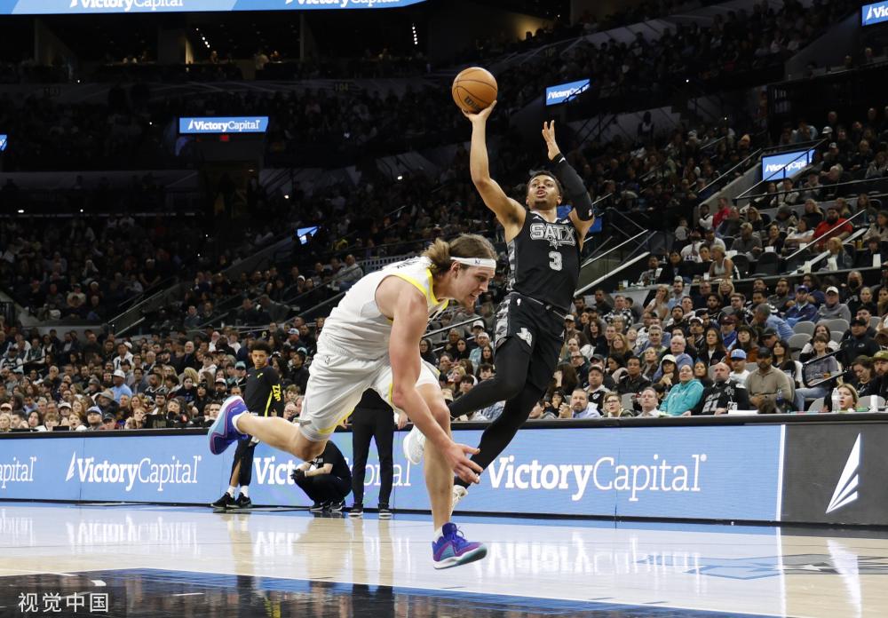 他不仅在得 他不仅在得